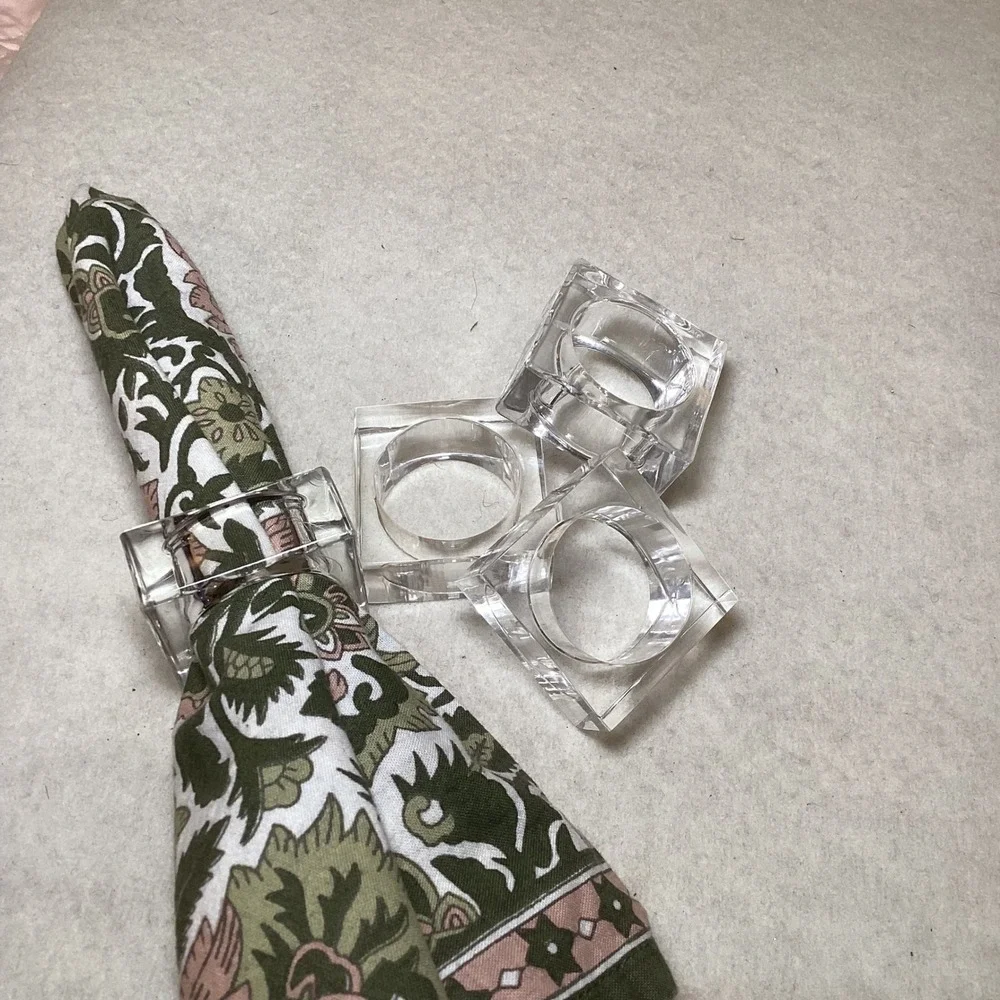 Vintage Set of 4 Clear Acrylic Square Napkin Rings Lucite Style Geometric Modern